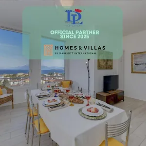 Apartment Desenzanoloft Official Partner Marriott Homes & - Window Of Family With Parking Spot 