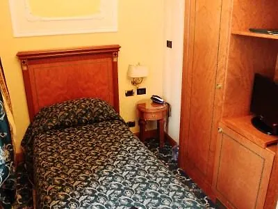 Hotel Dei Consoli Vaticano Rom 4*,